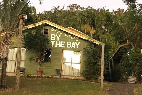 Backpackers By The Bay - Tourism Adelaide 1