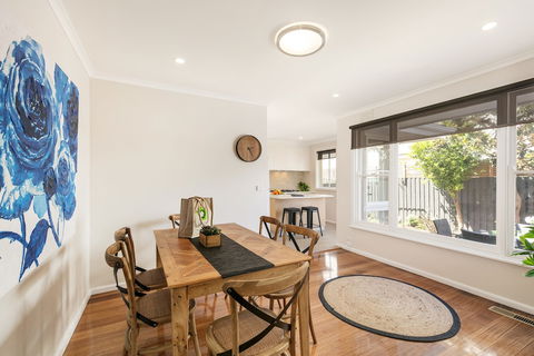 BOUTIQUE STAYS - Sandy Breeze 1 - Tourism Adelaide 2