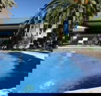 Golden Leaf Motor Inn