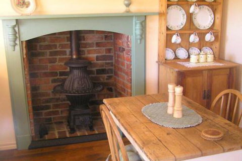 Valleyfield Cottage - Tourism Adelaide 1