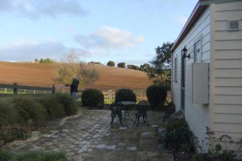 Valleyfield Cottage - Tourism Adelaide 0