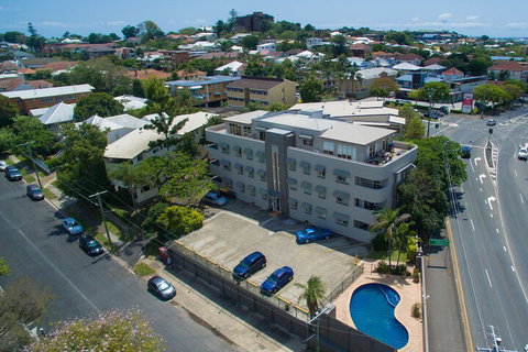 Hampton Court Apartments - Tourism Adelaide 2