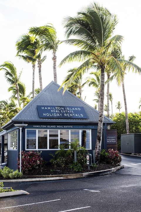 Yacht Club Villas - Tourism Adelaide 0