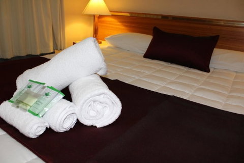 Tabourie Lake Motel - Tourism Adelaide 5