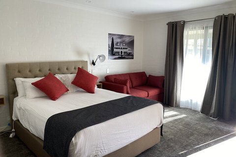Town Square Motel - Tourism Adelaide 7