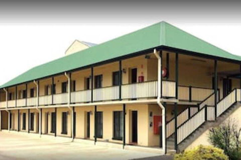 Town Square Motel - Tourism Adelaide 0