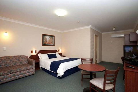Town Square Motel - Tourism Adelaide 3