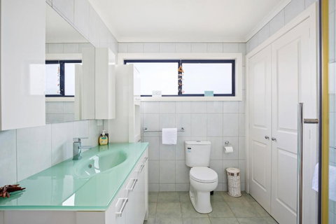 Seaspray - Tourism Adelaide 3