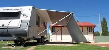 Fossicker Caravan Park - Tourism Adelaide 0
