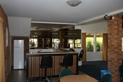 Tuncurry Lakes Resort - Tourism Adelaide 1