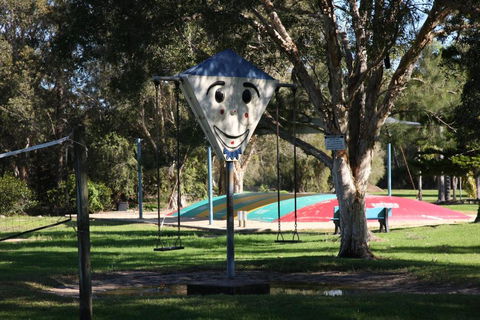 Tuncurry Lakes Resort - Tourism Adelaide 3
