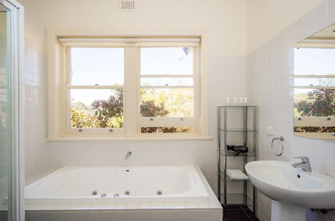 Longview Vineyard - Tourism Adelaide 3