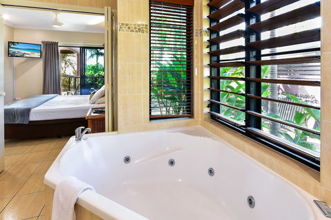 Anchorage Complex - Tourism Adelaide 6