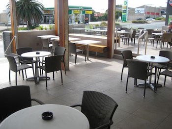 Christies Beach Hotel - Tourism Adelaide 2