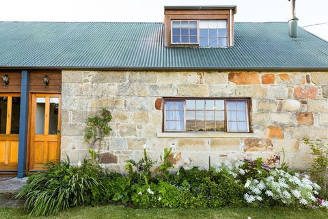 Daisy Bank Cottages - Tourism Adelaide 3