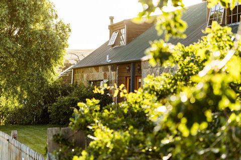 Daisy Bank Cottages - Tourism Adelaide 6