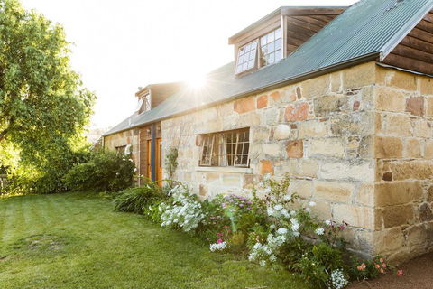 Daisy Bank Cottages - Tourism Adelaide 2