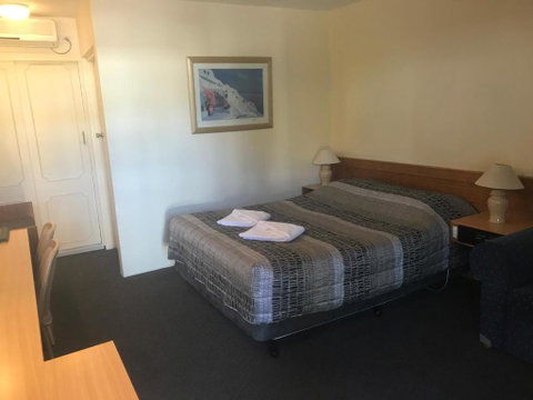 Gateway Motor Inn - Tourism Adelaide 5