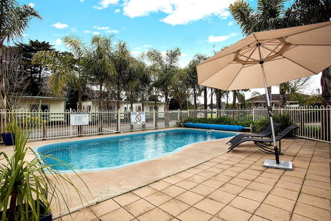 Lake Hamilton Motor Village & Caravan Park - Tourism Adelaide 3