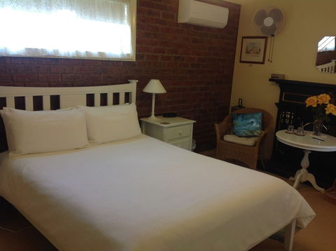 Emeu Inn - Tourism Adelaide 5