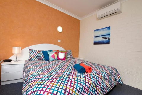 Tuncurry Beach Motel - Tourism Adelaide 2