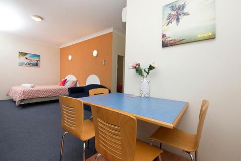 Tuncurry Beach Motel - Tourism Adelaide 4