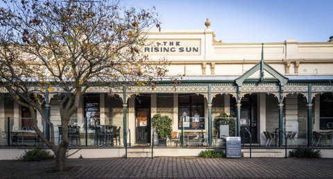 The Rising Sun Hotel - Tourism Adelaide 2