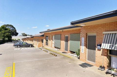 Cranbourne Motor Inn - Tourism Adelaide 2