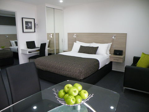 Hamilton Lonsdale Motel - Tourism Adelaide 3