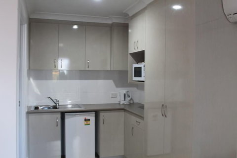 Alexander Motel - Tourism Adelaide 5