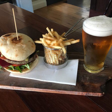 The White Hart Hotel - Tourism Adelaide 0