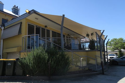 The Family Hotel Maitland - Tourism Adelaide 0