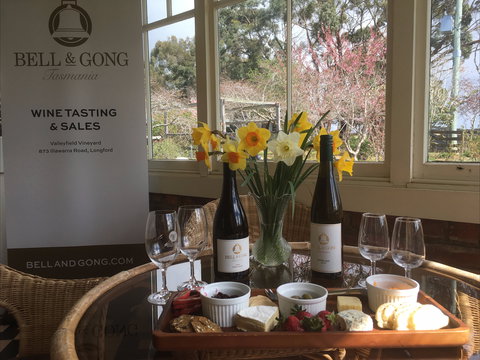 Bell & Gong - Tourism Adelaide 0