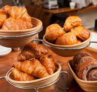 Black Star Pastry Galeries - Tourism Adelaide