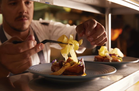 Eschalot - Tourism Adelaide 0