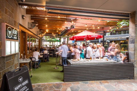 Henry & The Fox - Tourism Adelaide 0