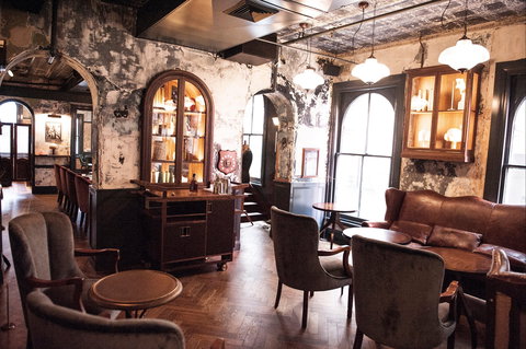 J&M - Tourism Adelaide 1