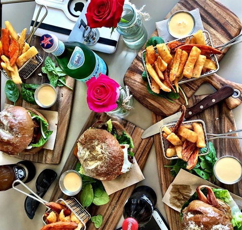 Table 1 Espresso Merewether - Tourism Adelaide 19