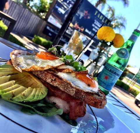Table 1 Espresso Merewether - Tourism Adelaide 7