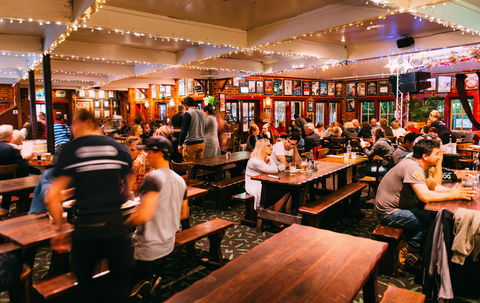 Settlers Tavern - Tourism Adelaide 1