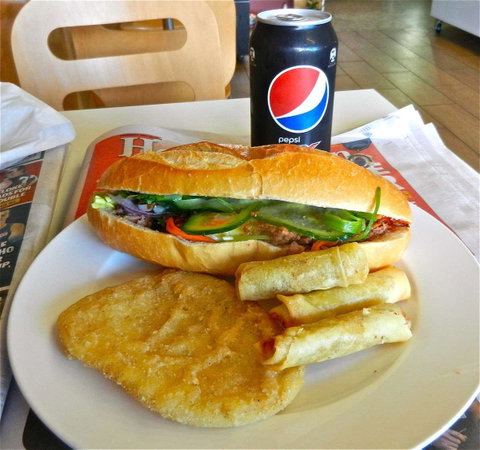 VN Wrap 'n' Roll - Sunshine North - Tourism Adelaide 0