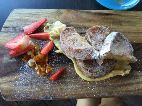 Q Bar And Brasserie On The Avenue - Tourism Adelaide 0