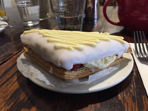 Jackman & McRoss - Tourism Adelaide 0