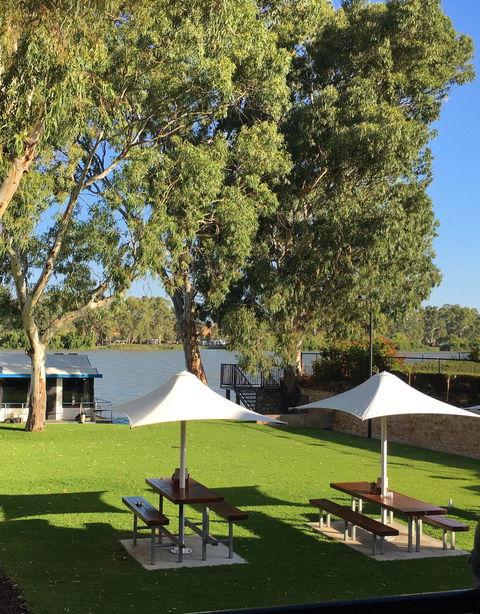 Pretoria Hotel Bistro - Tourism Adelaide 6