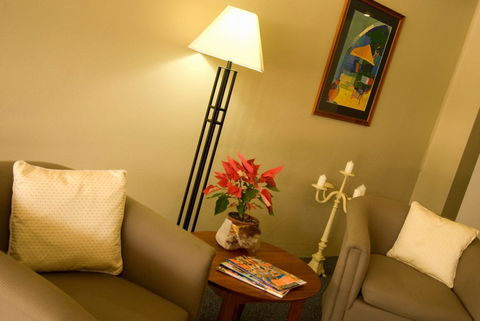 Rockhampton Plaza Hotel - Tourism Adelaide 1