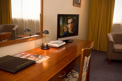 Rockhampton Plaza Hotel - Tourism Adelaide 4