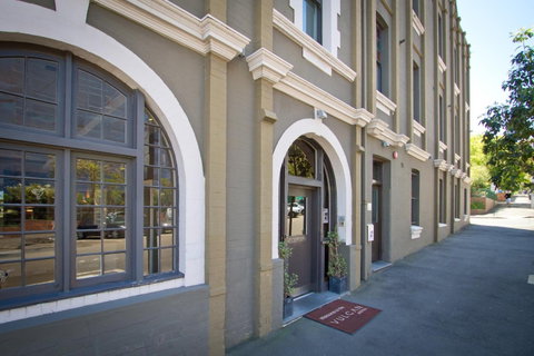 The Vulcan Hotel - Tourism Adelaide 1