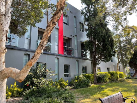 Best Western Plus Camperdown Suites - Tourism Adelaide 0