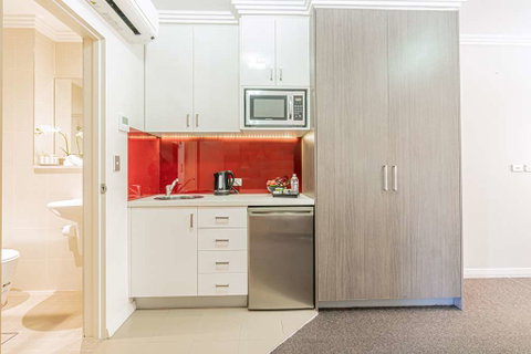 Best Western Plus Camperdown Suites - Tourism Adelaide 13