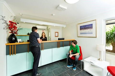 Rocklea International Hotel - Tourism Adelaide 3